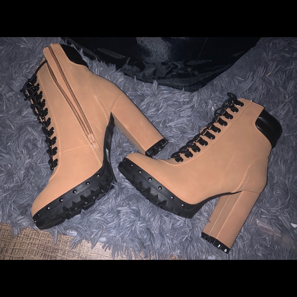 Windsor Commander Cutie Booties View 3